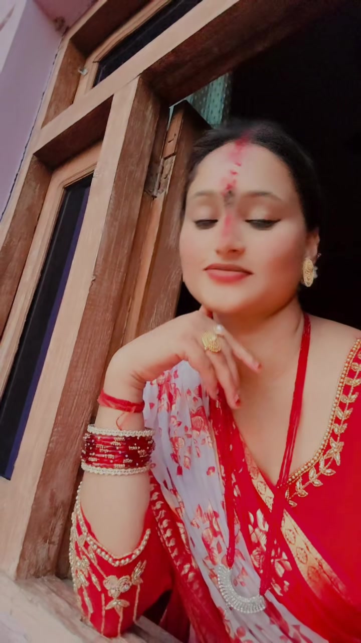 @LuxMee Awasthi