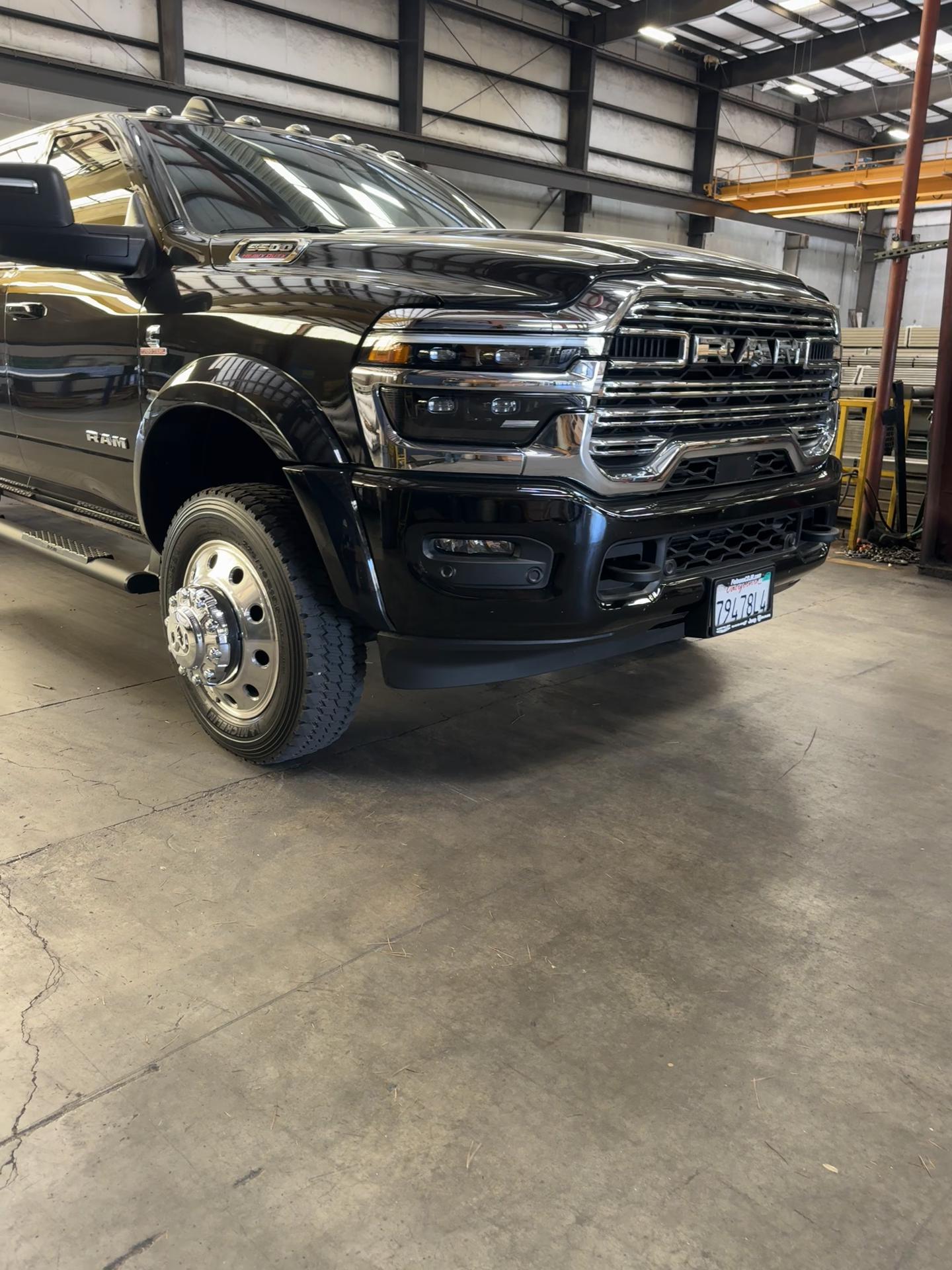 @Straight haulin