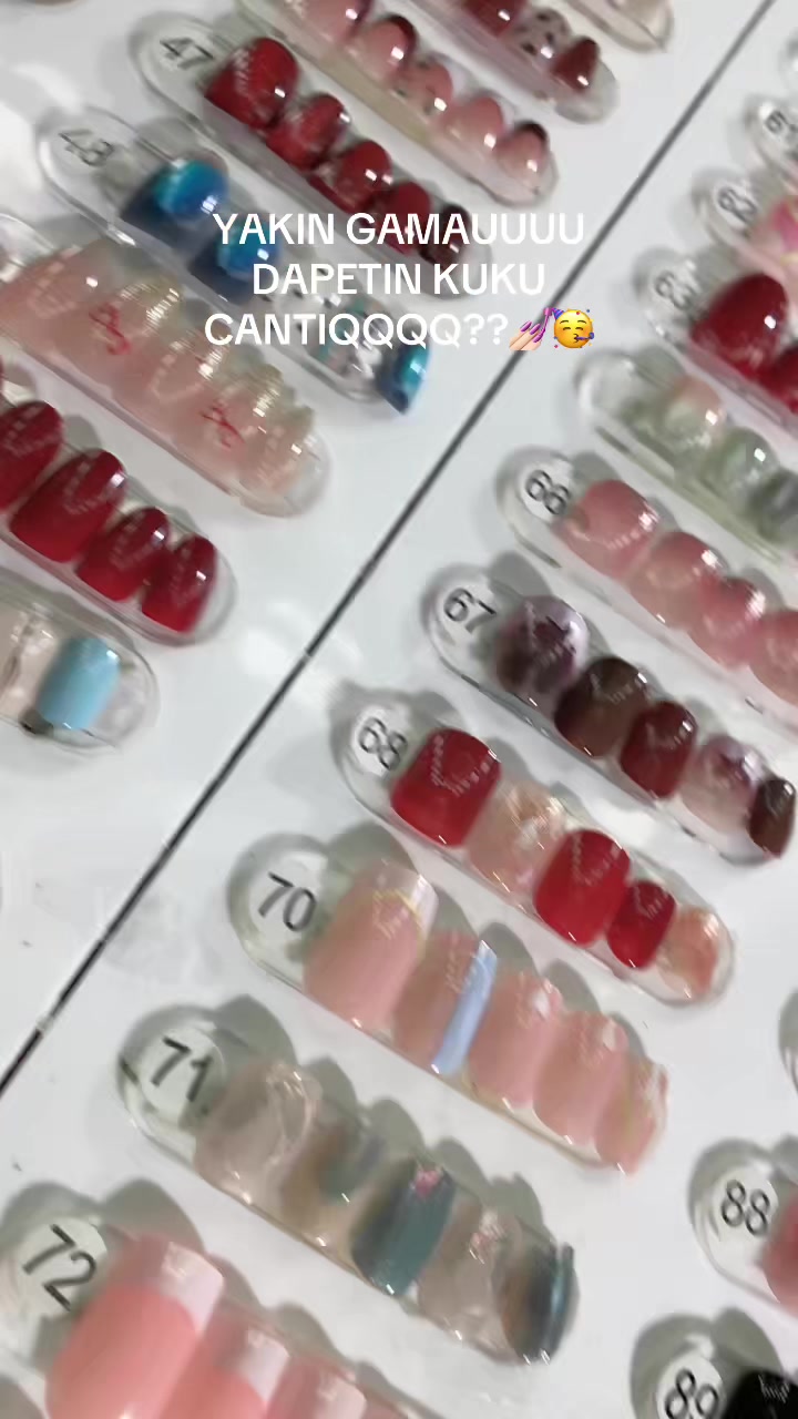 @Molly Nails Ind