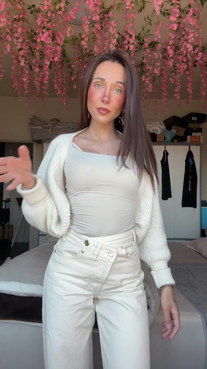 @Gaëllecharlot