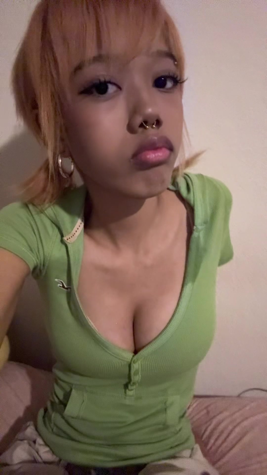 @️