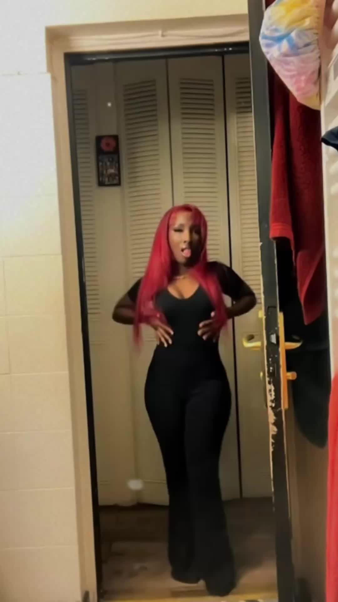 @Twistyi