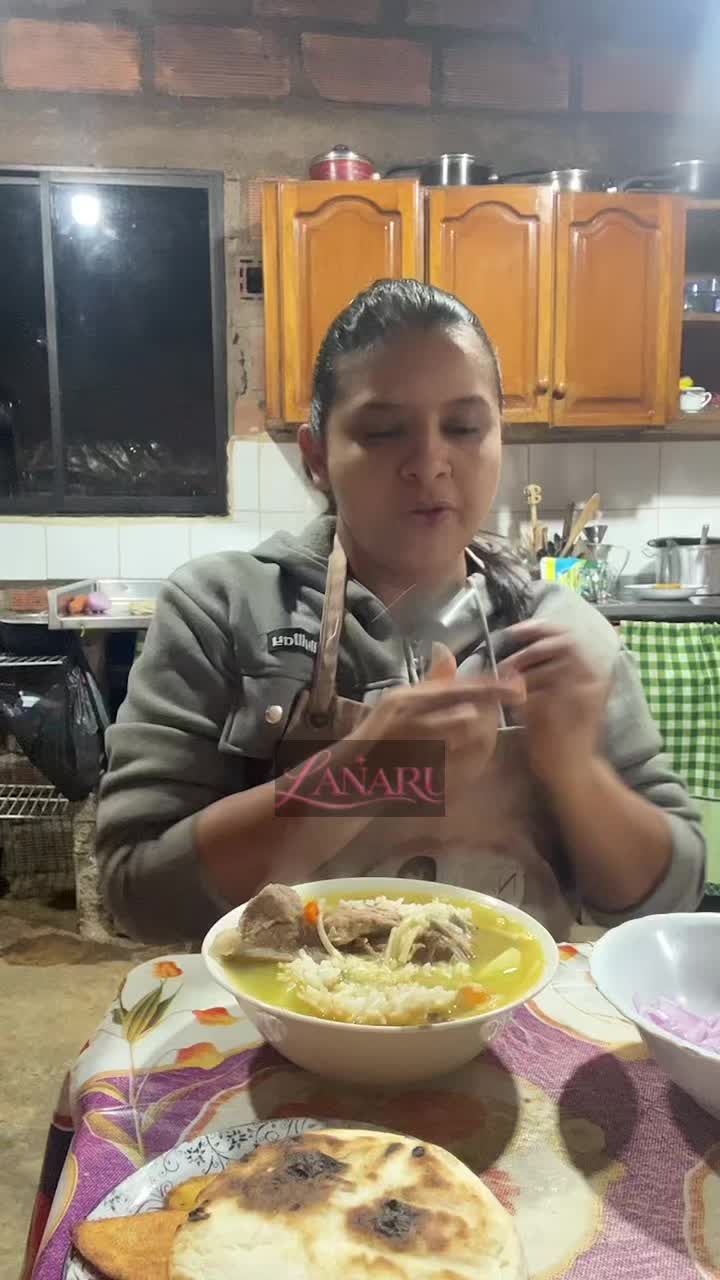 @𝗟𝗔𝗡𝗔𝗥𝗨 🫡💕