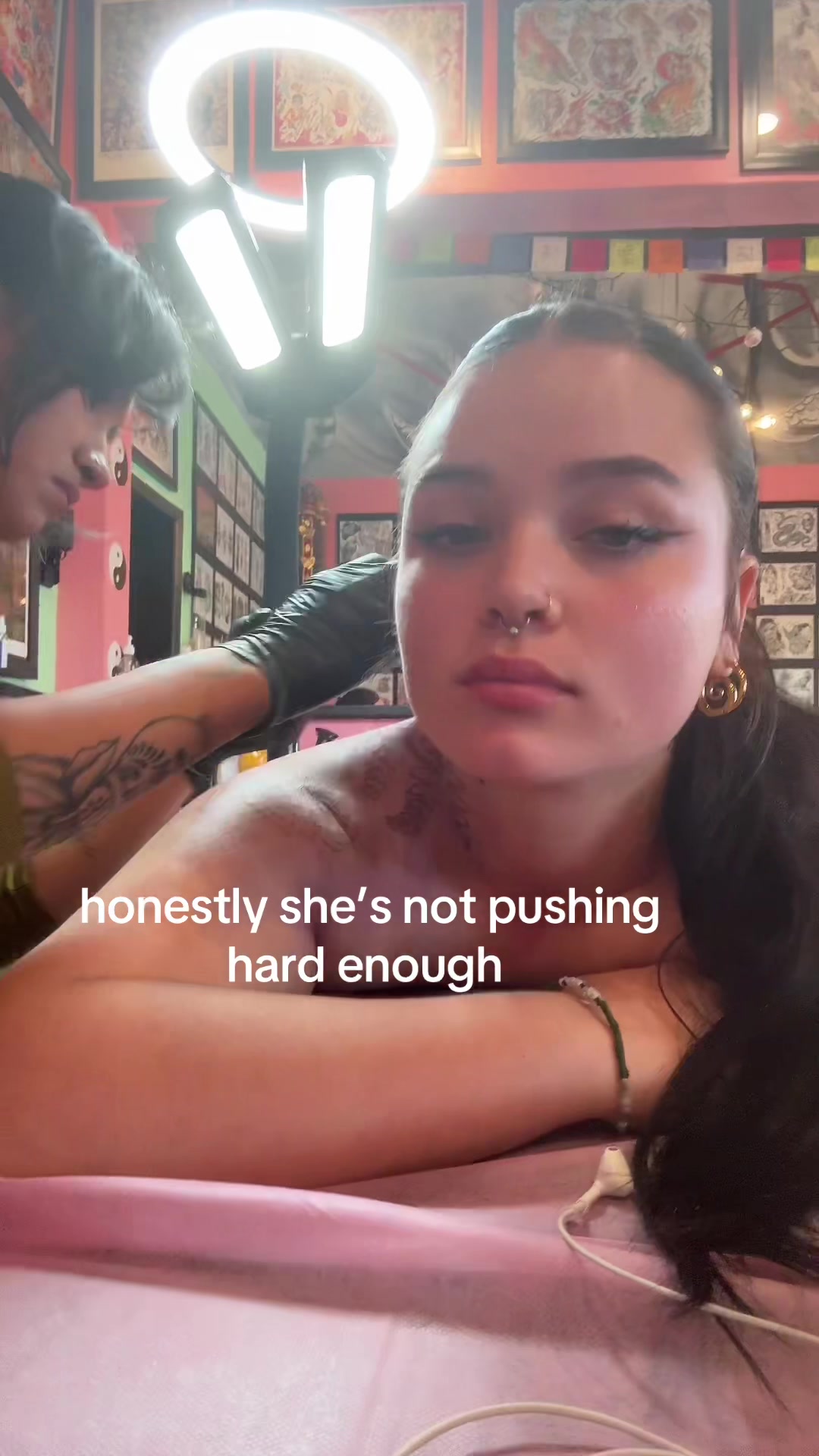 @mía