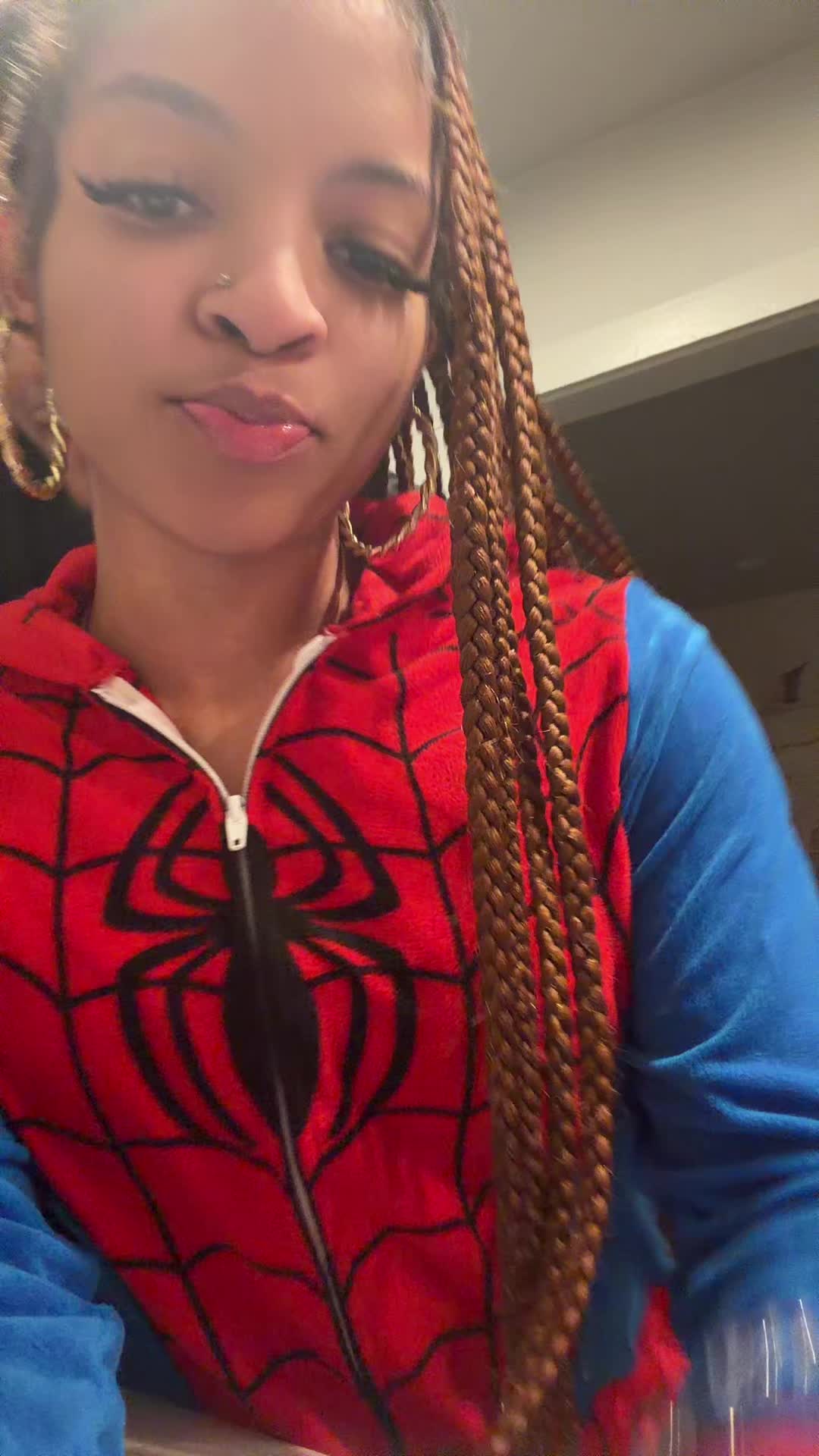 @thaonlyygirlyy
