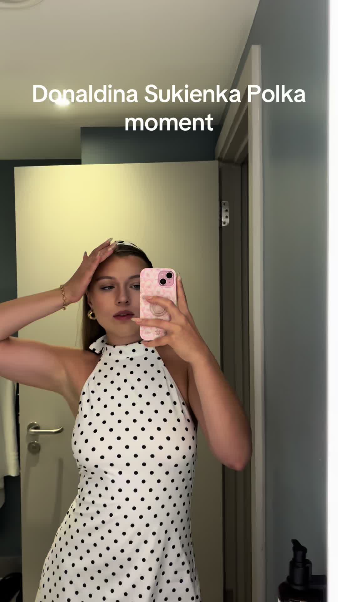 @leavesloneczkoalone