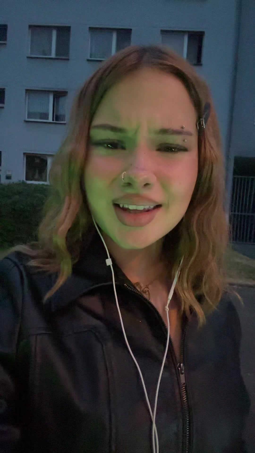 @🏃♀️➡️
