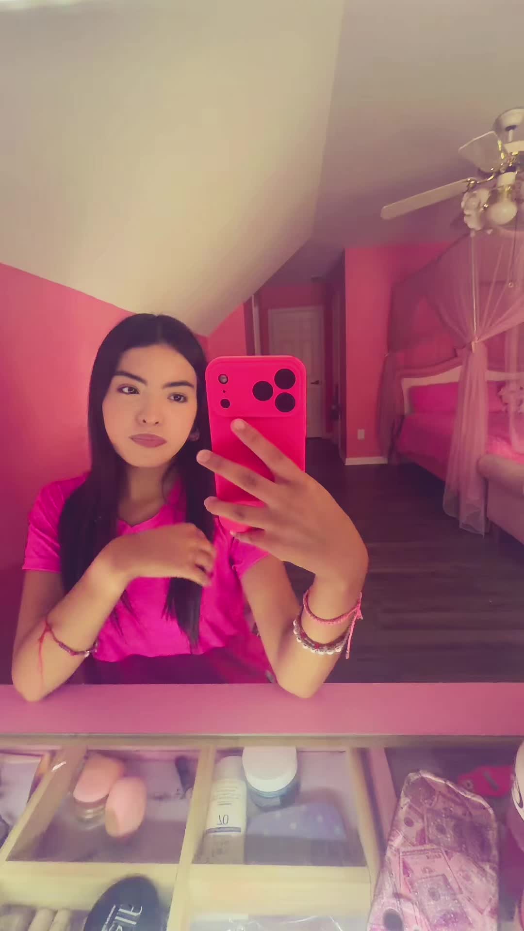 @_n.a.y.e.l.i