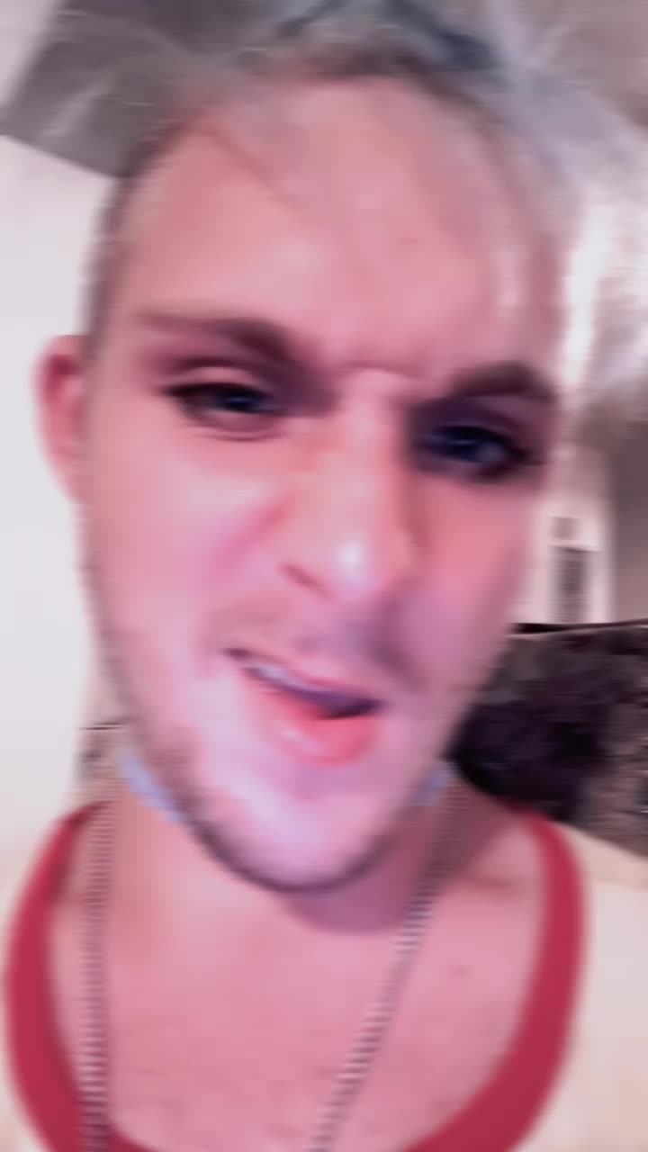 @DumbEmoRainBowBoi
