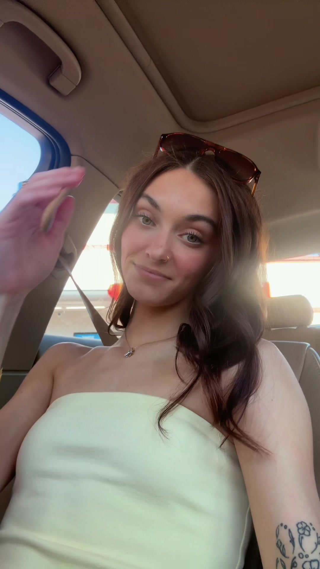 @ry<3