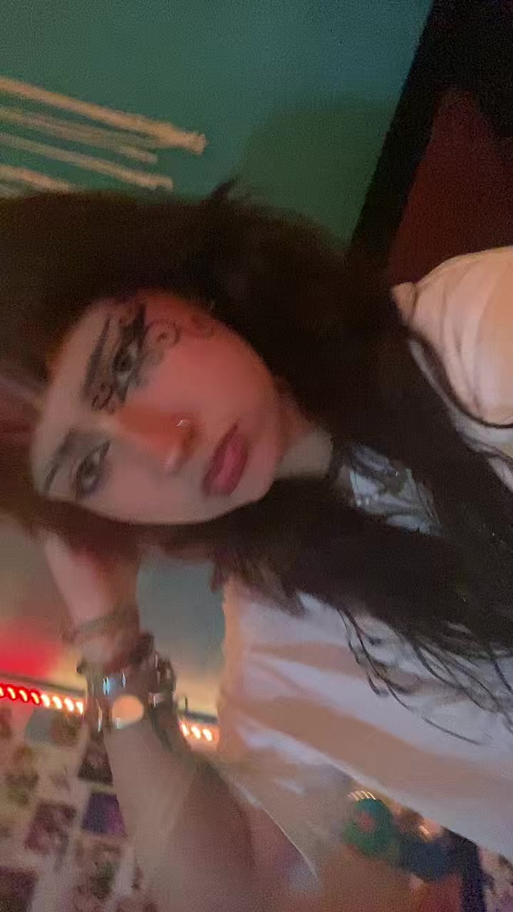 @★