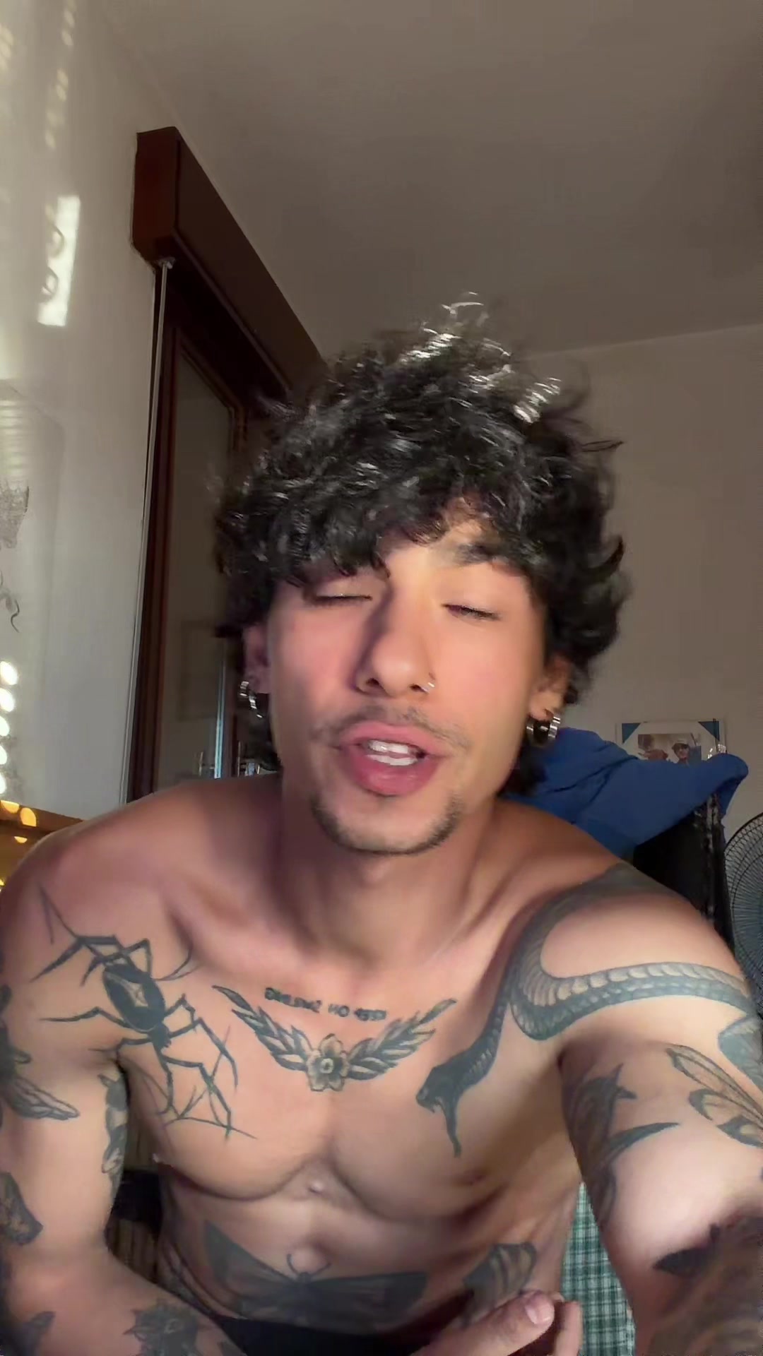 @Alex_averga99