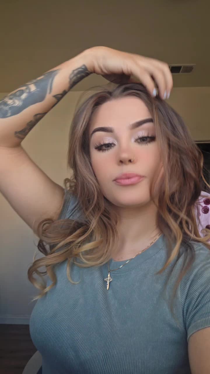 @ᕼᗩᒪEY ᗰᗩY 🦋