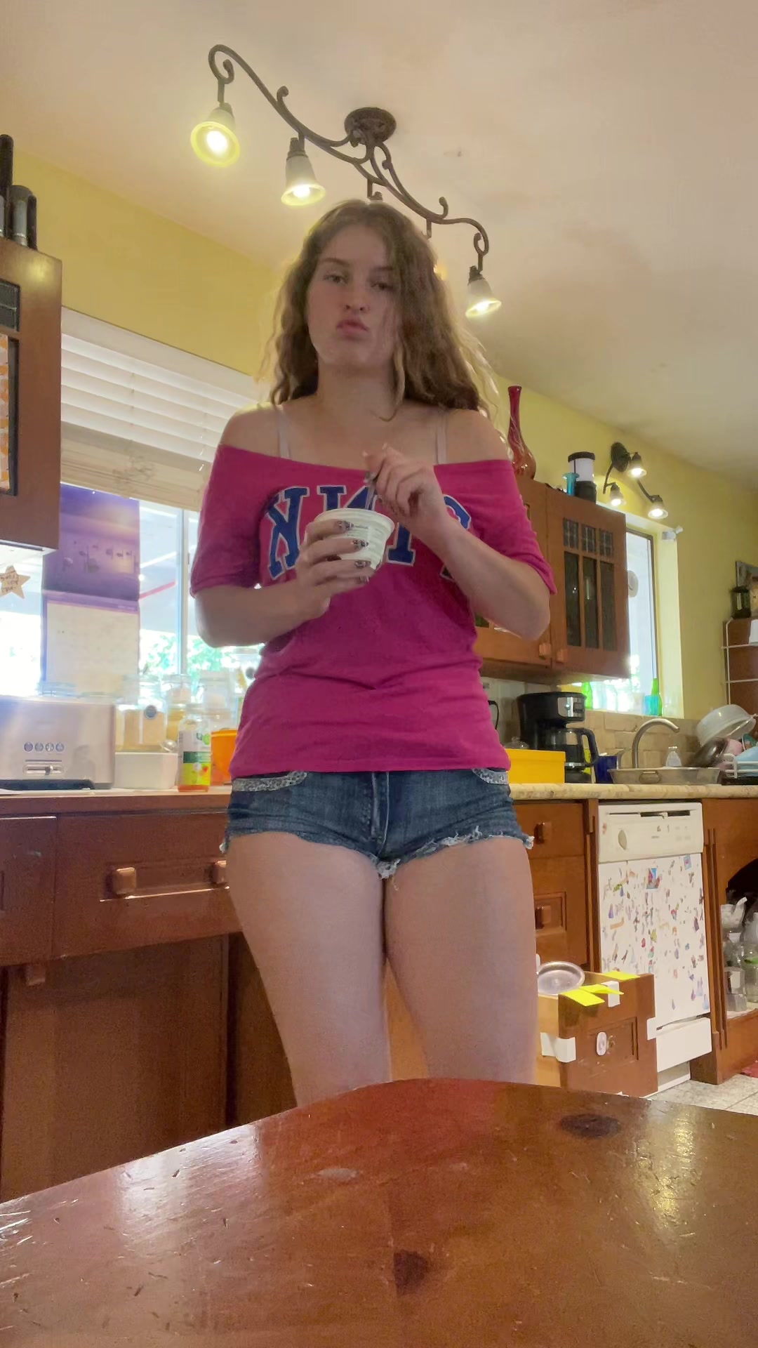 @Watswitthesehomiesdisinmy🧍&zwj;♀️