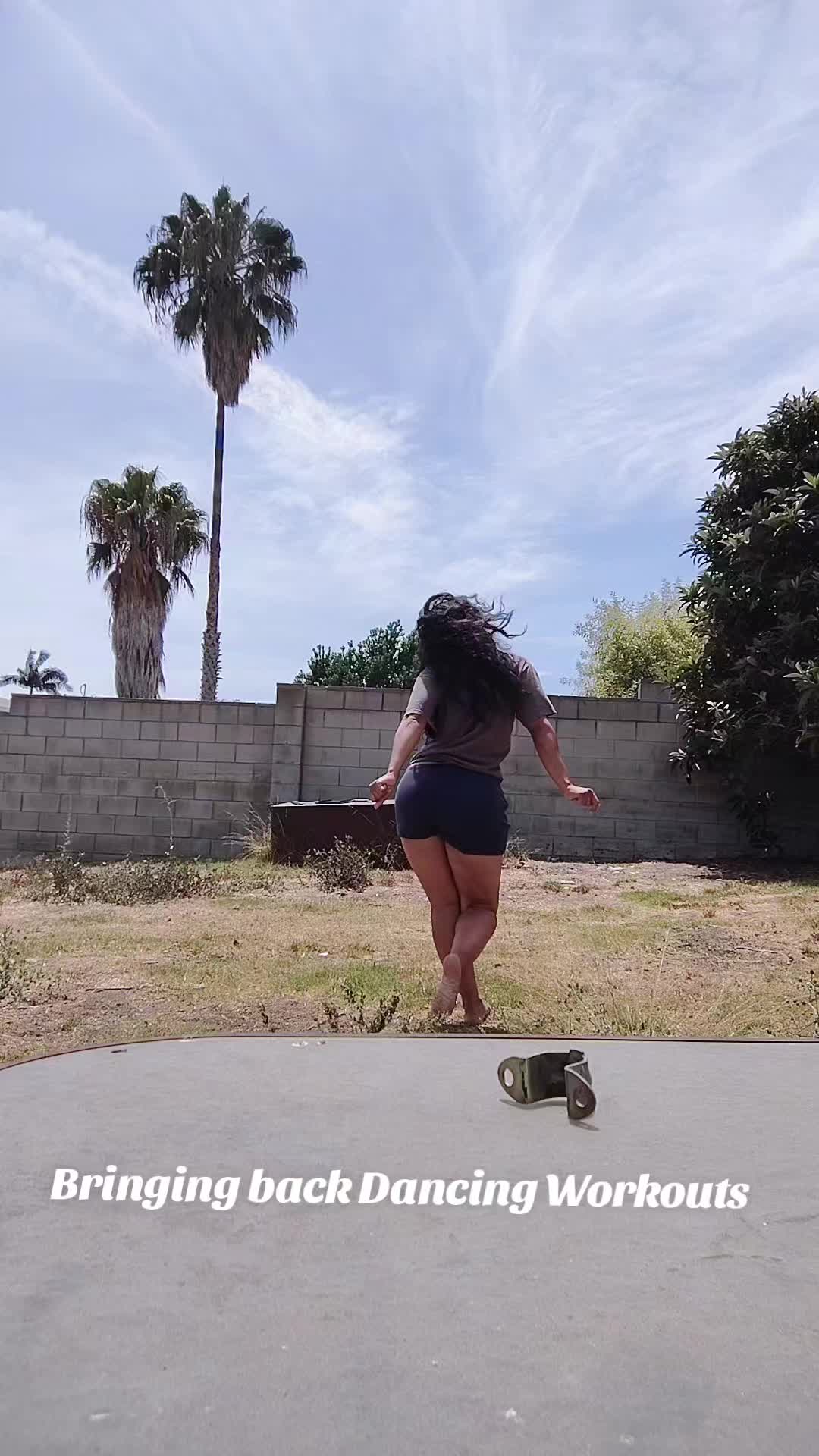 @Thicky_Hippie