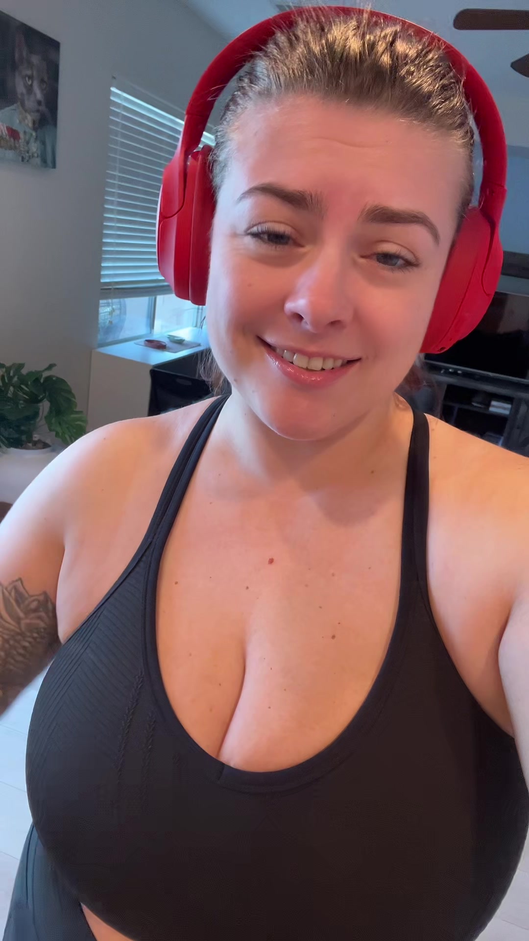 @krystoksalot