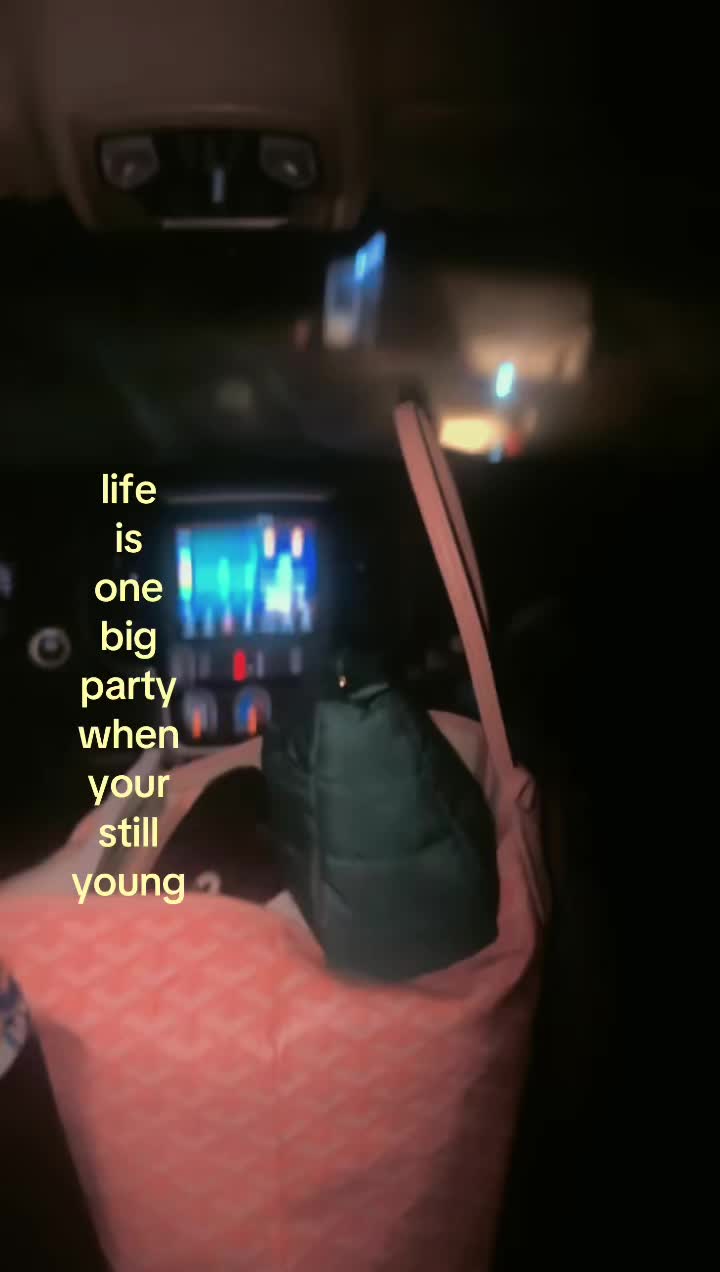 @๐ ๐ท ๐ด ๐ป ๐ฑ ๐ ๐ธ