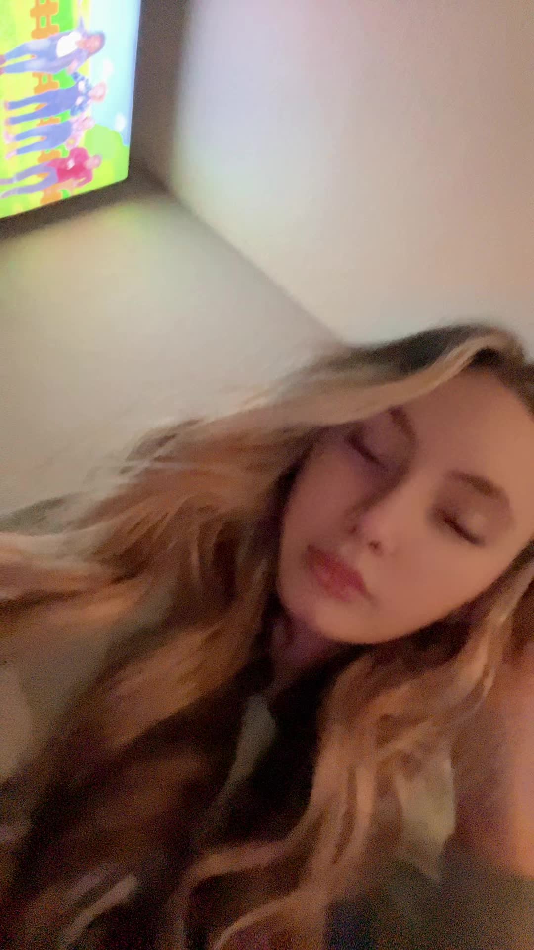 @👀