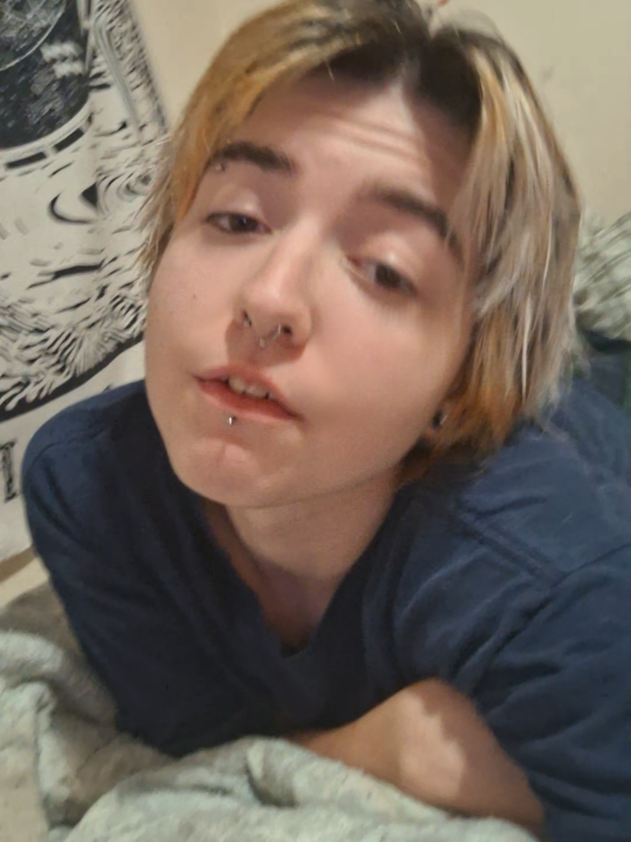 @ash✮♱