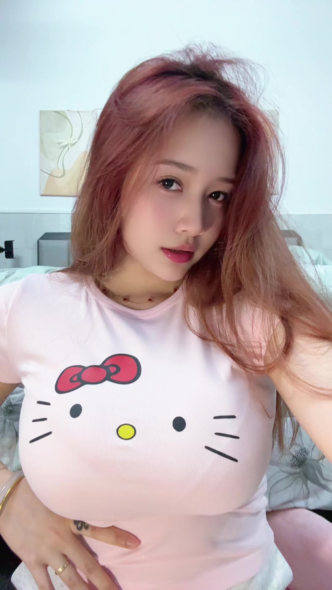 @Ng Việt z&uacute; T&acirc;y