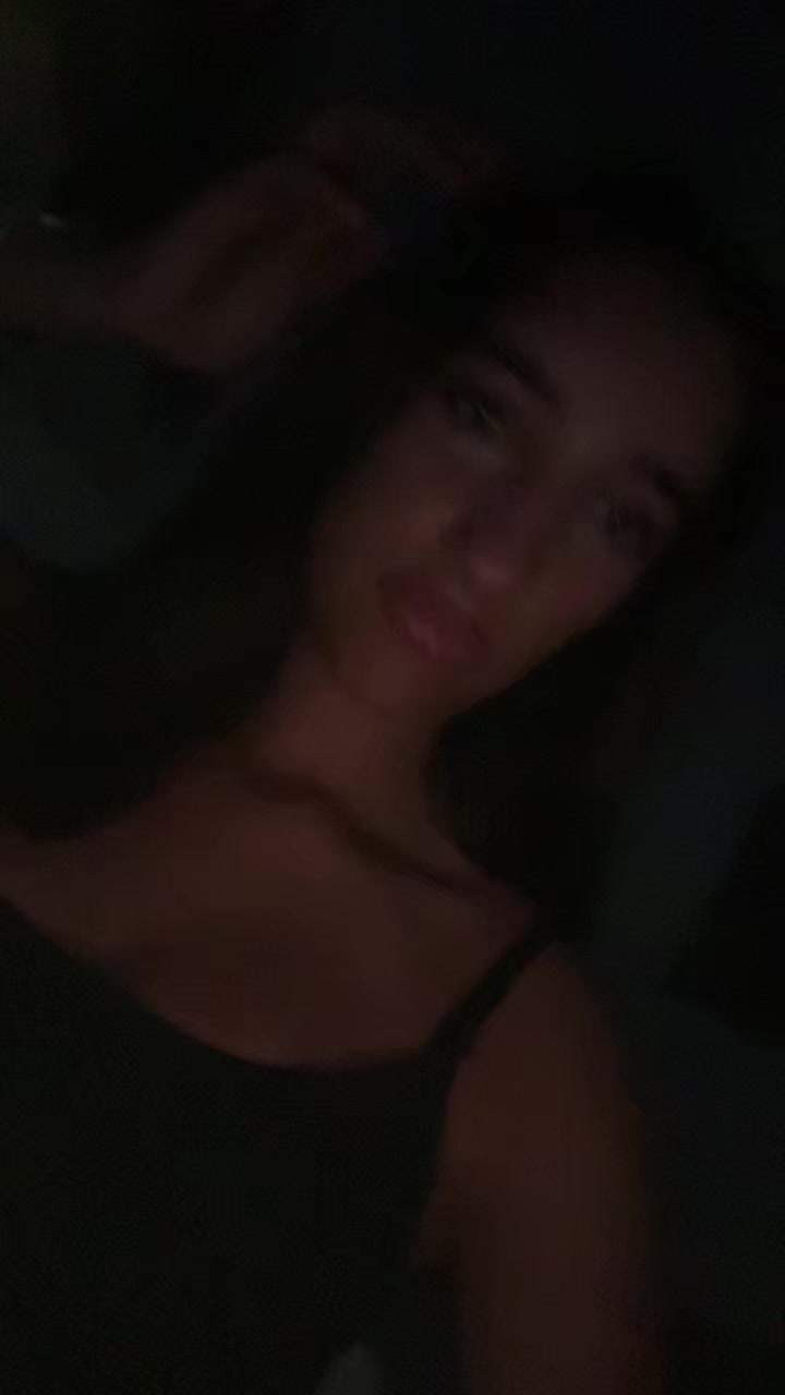 @sᴀʀᴀ