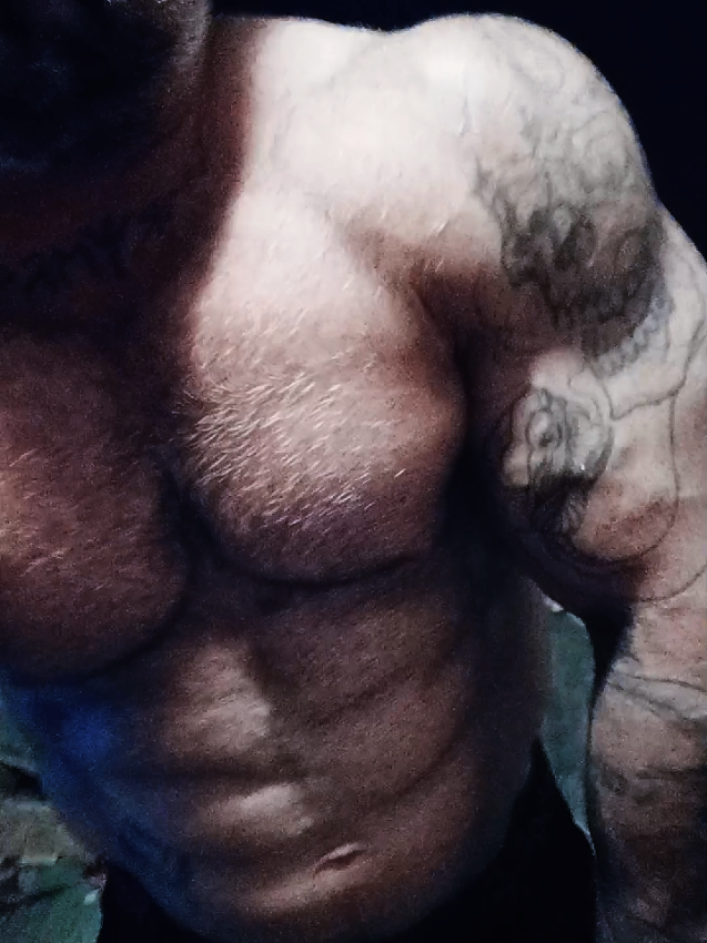 @Flesh_artist_1985