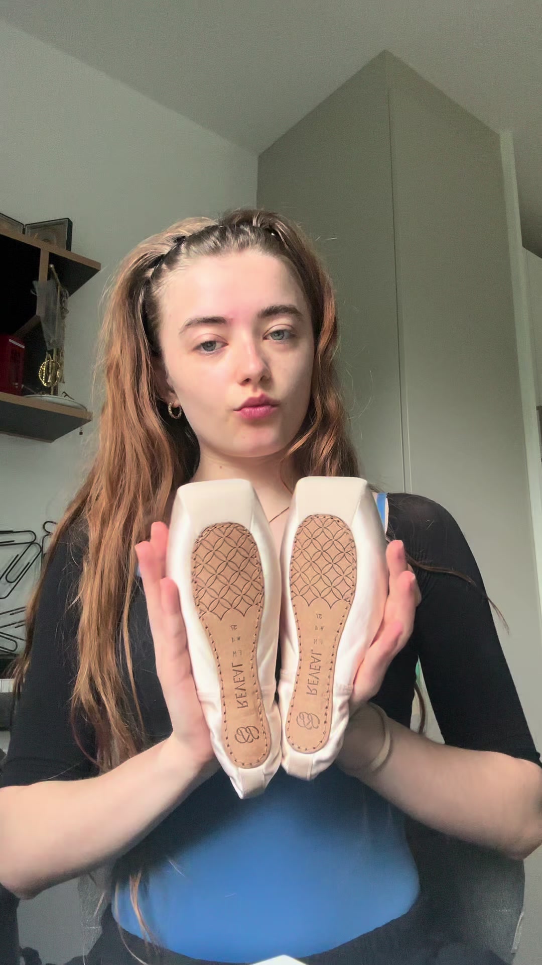 @dancelikealina