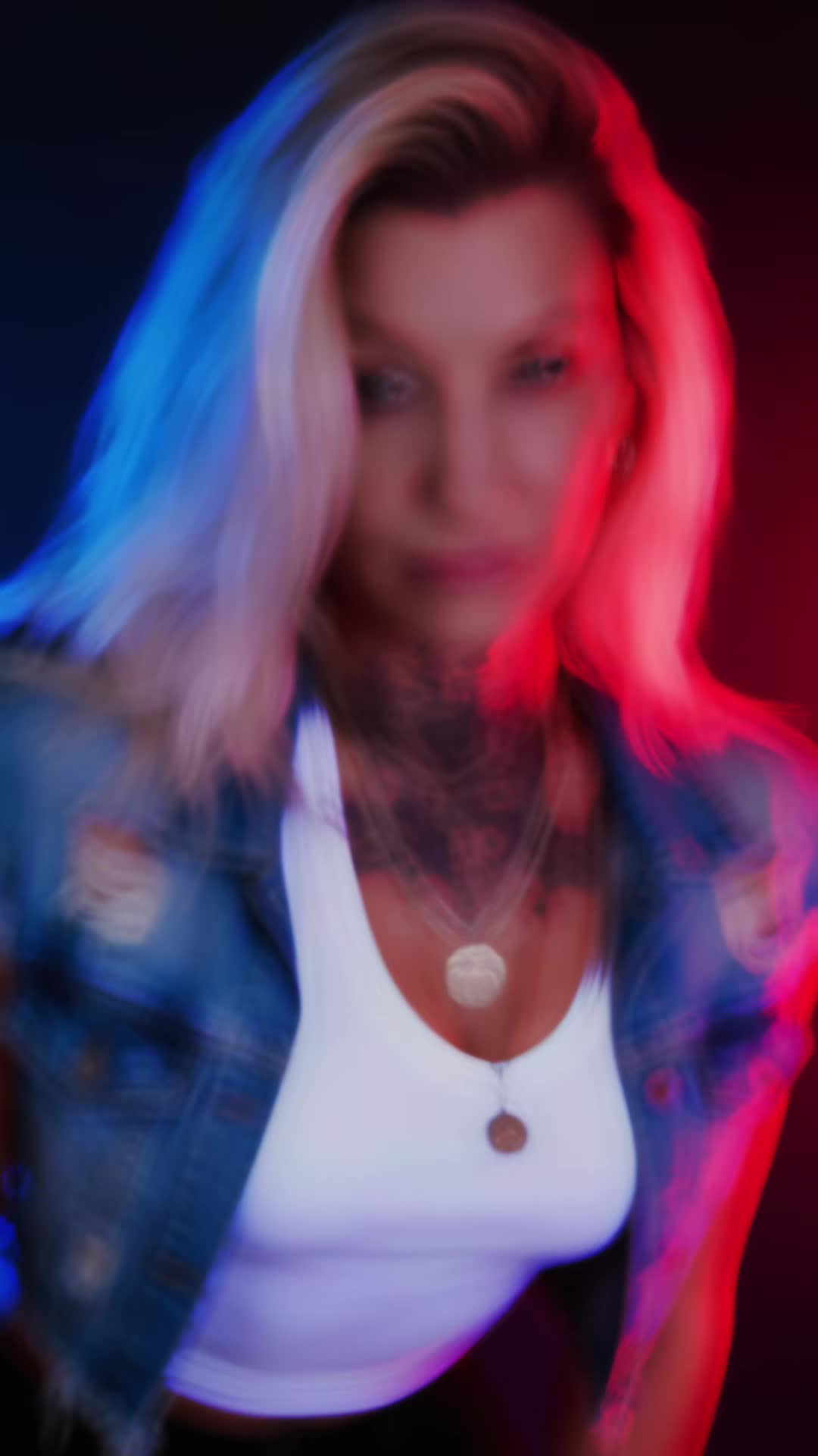 @𝕬𝖓𝖙𝖏𝖊😈