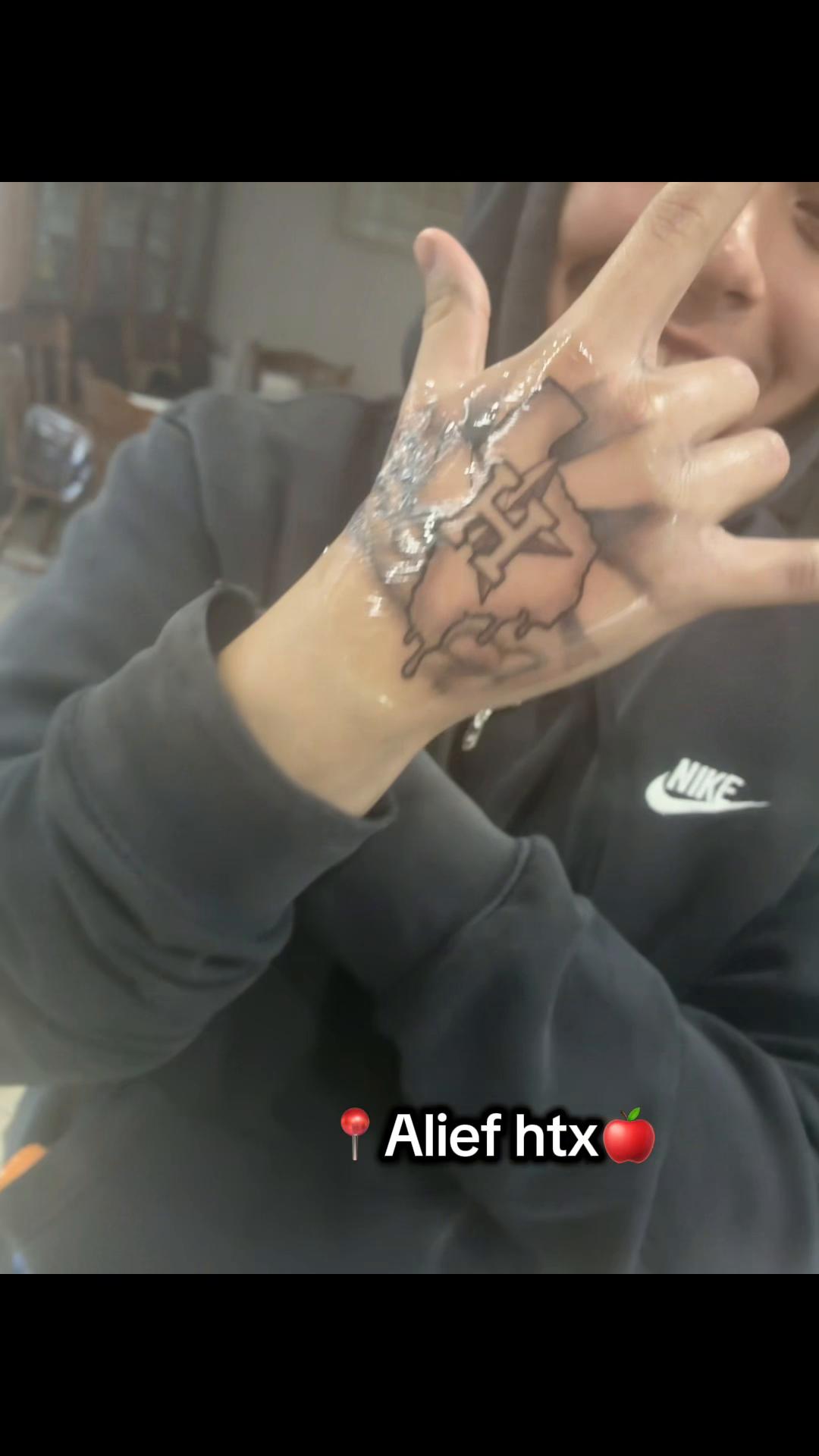 @Sosa_tattts