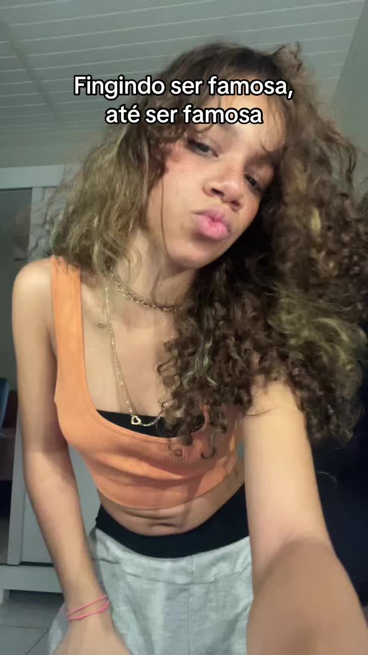@llulluferrazs2