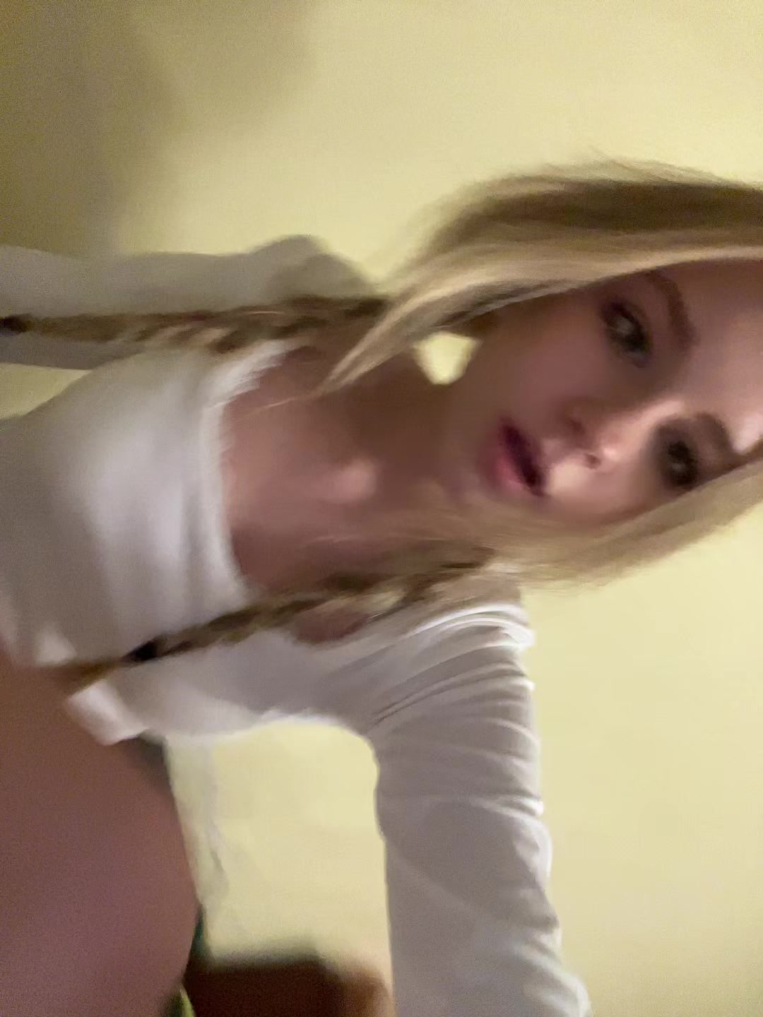 @_.holy.molly._