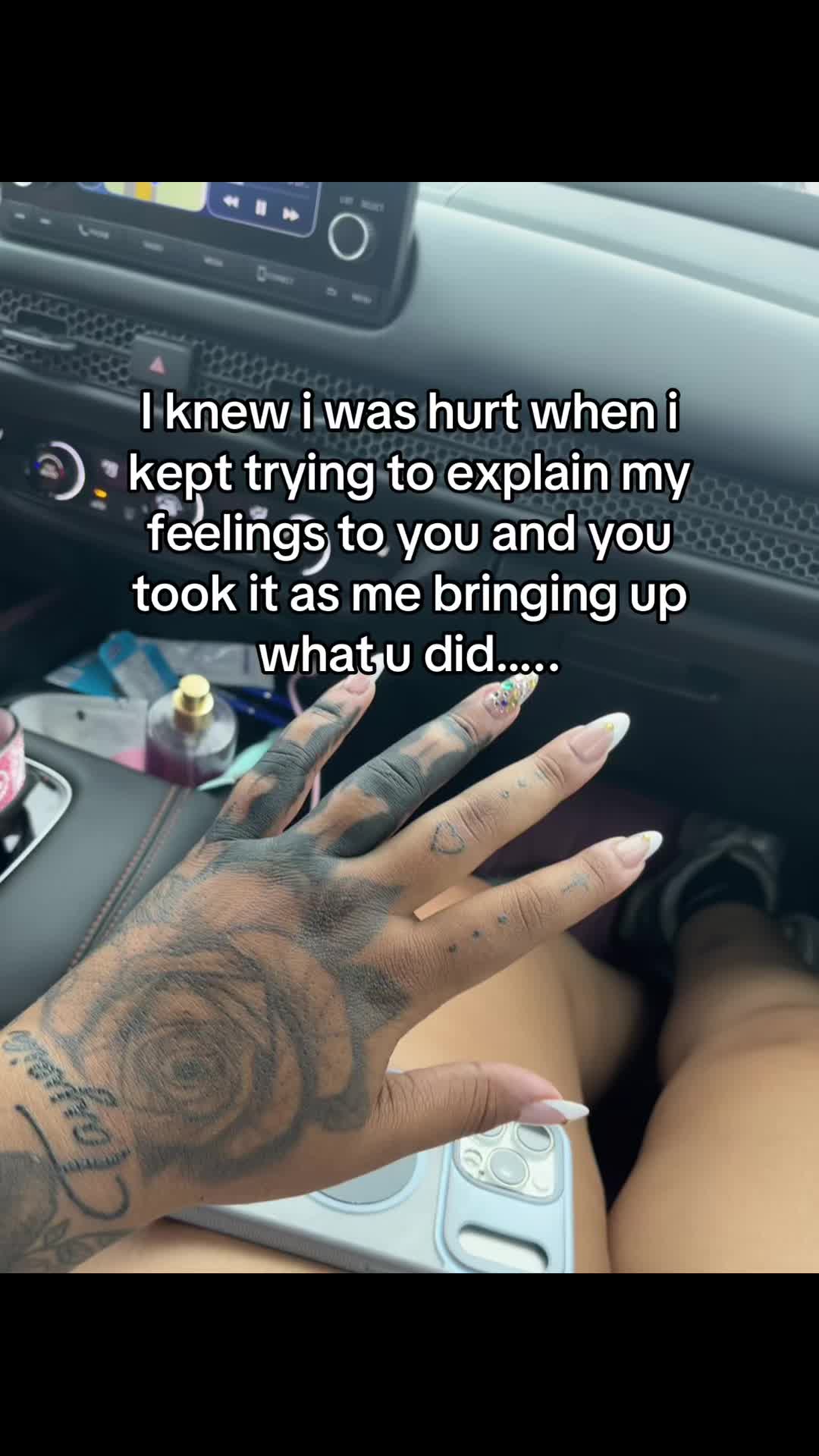 @thelyssarayne