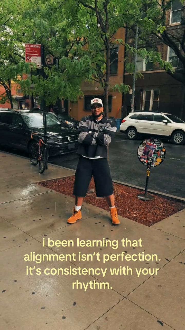 @drewknox