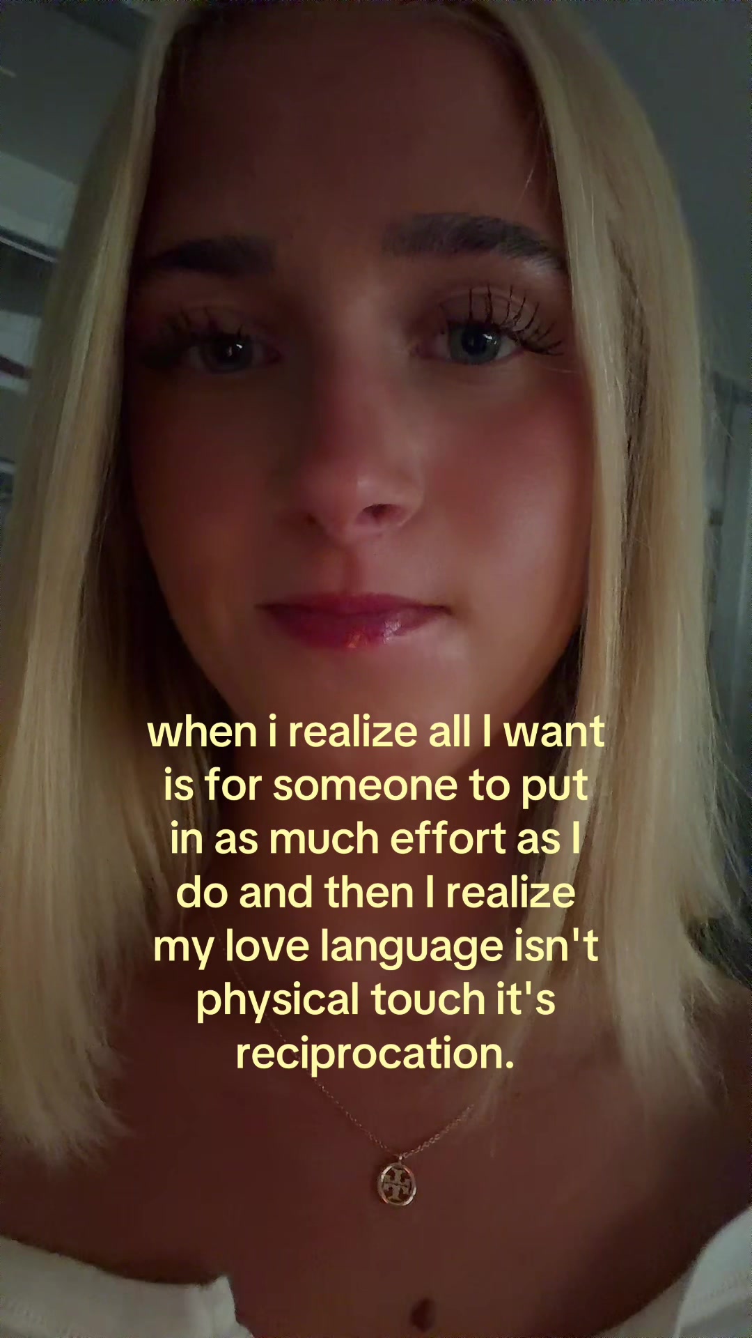 @theelliebarker