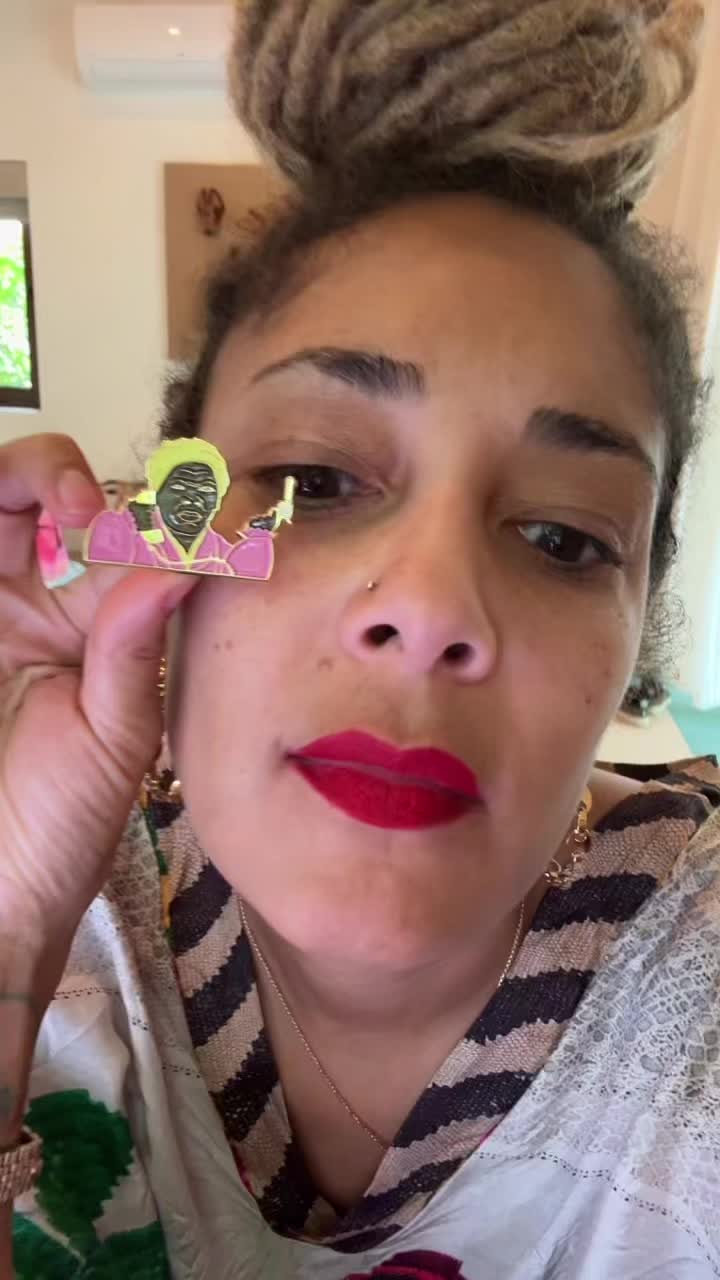 @Amanda Seales