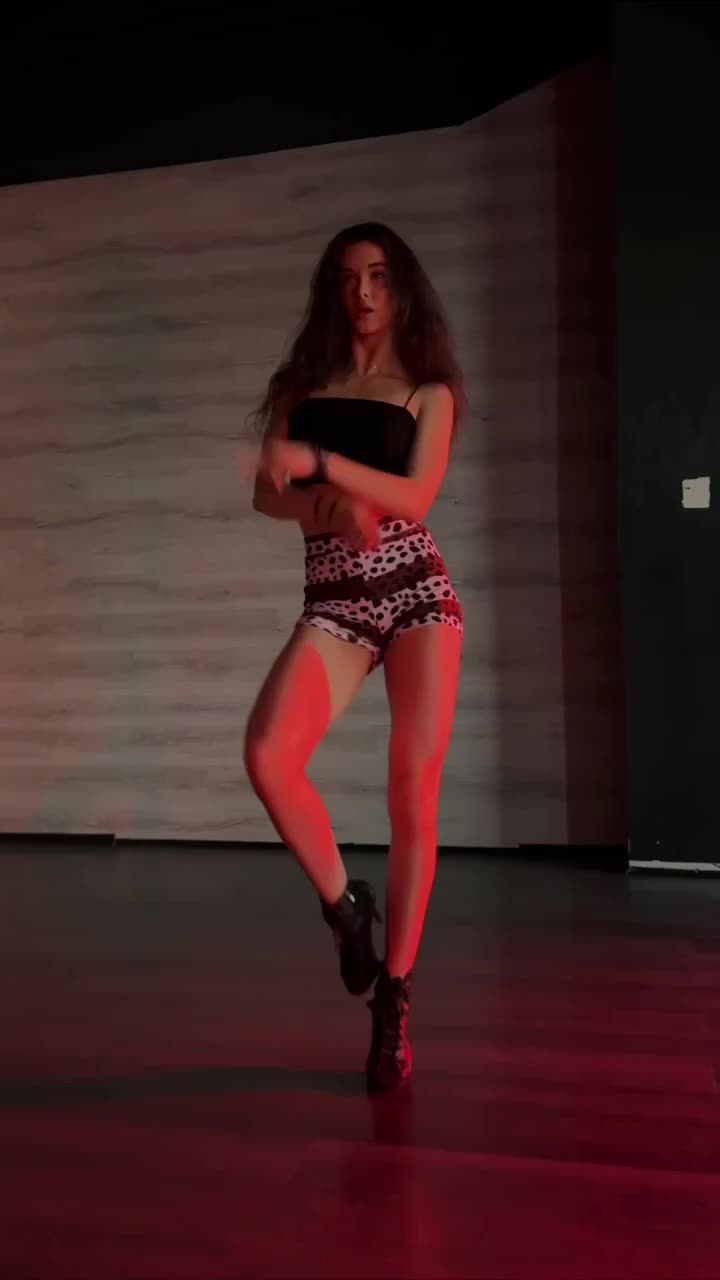 @Alyonochka
