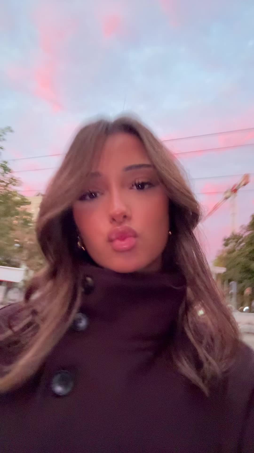 @elissa
