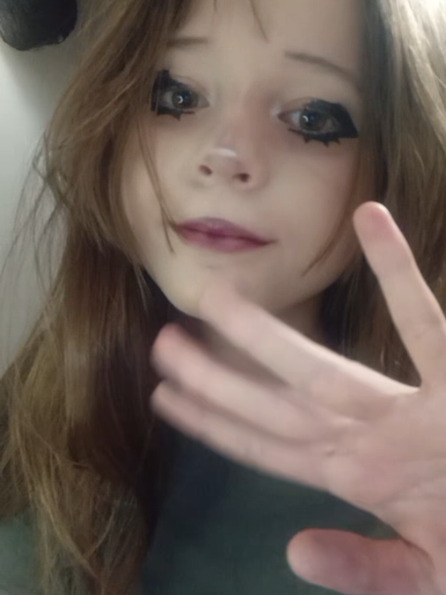 @Emiii