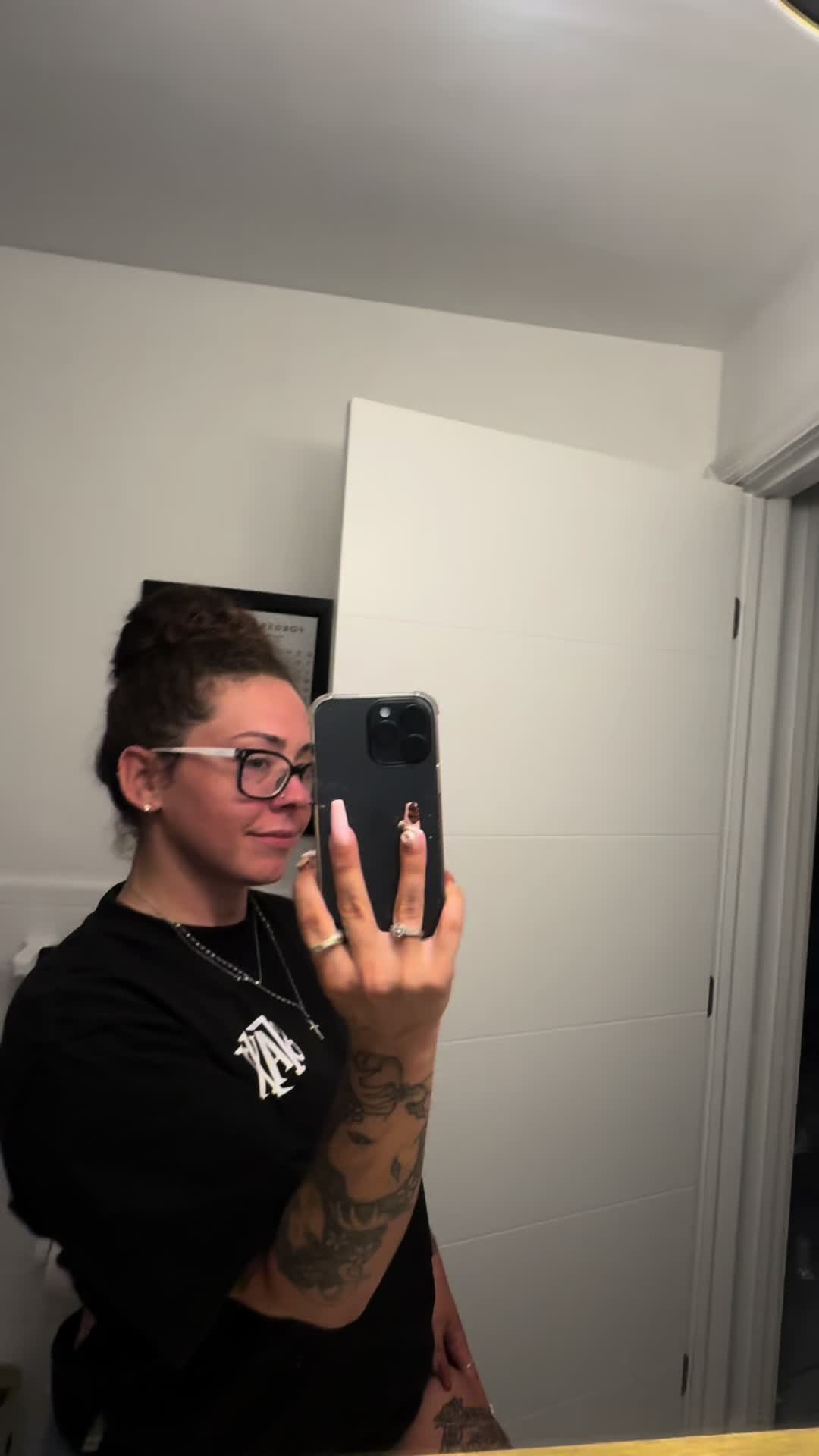@Sea_Ya_Lea