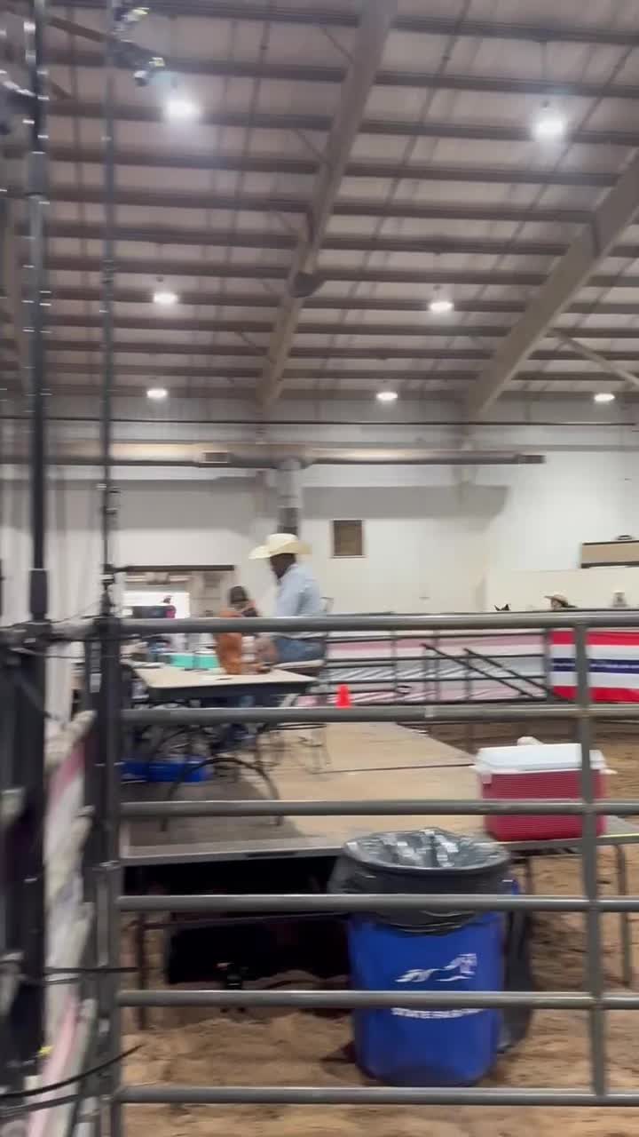@️