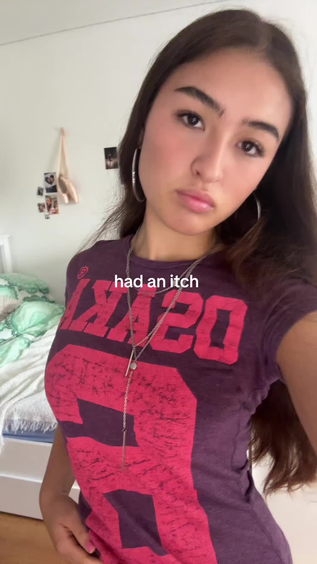 @万絢