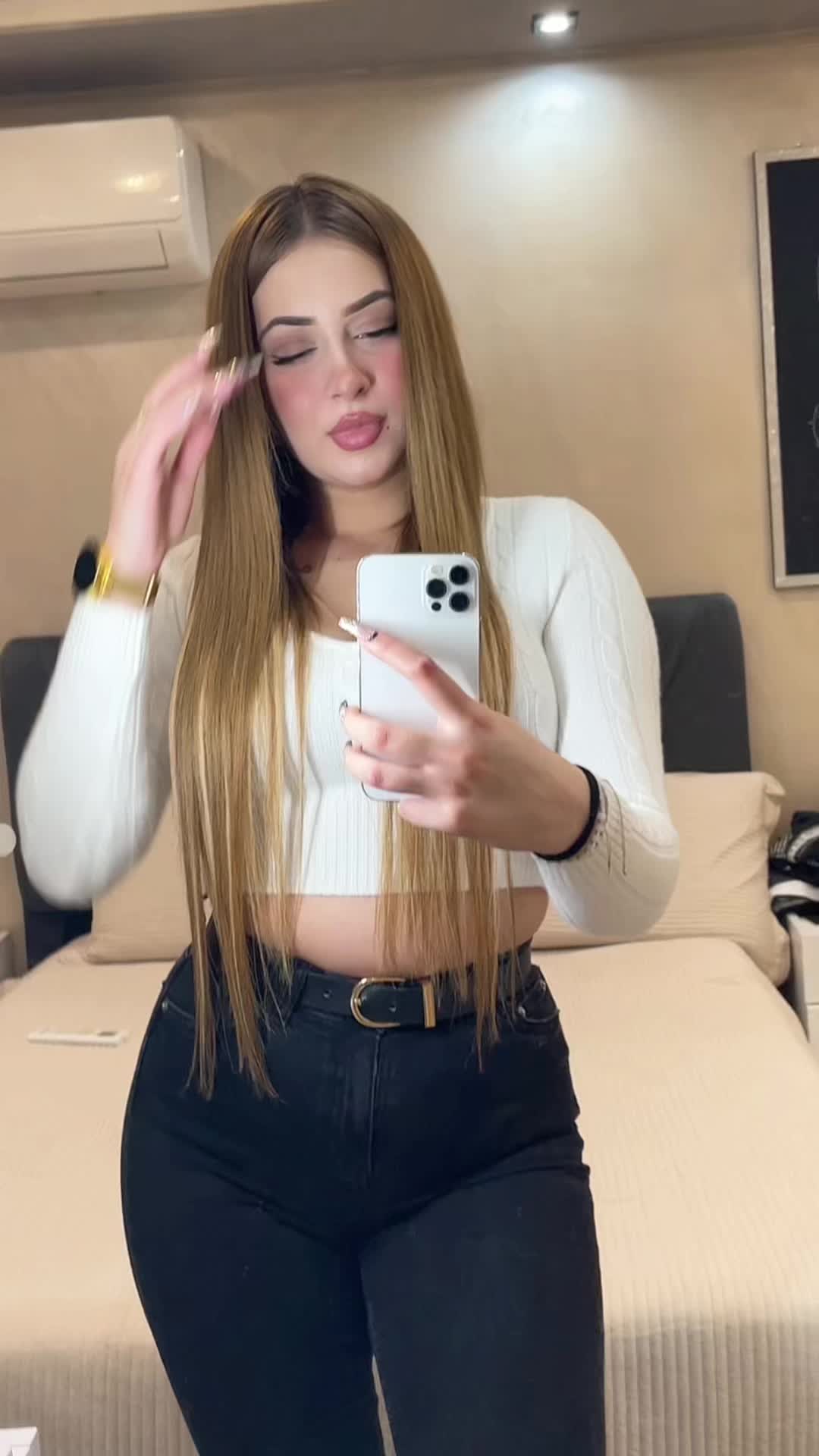 @𝐌𝐢𝐥𝐞𝐧𝐨𝐰𝐚𝐚📸