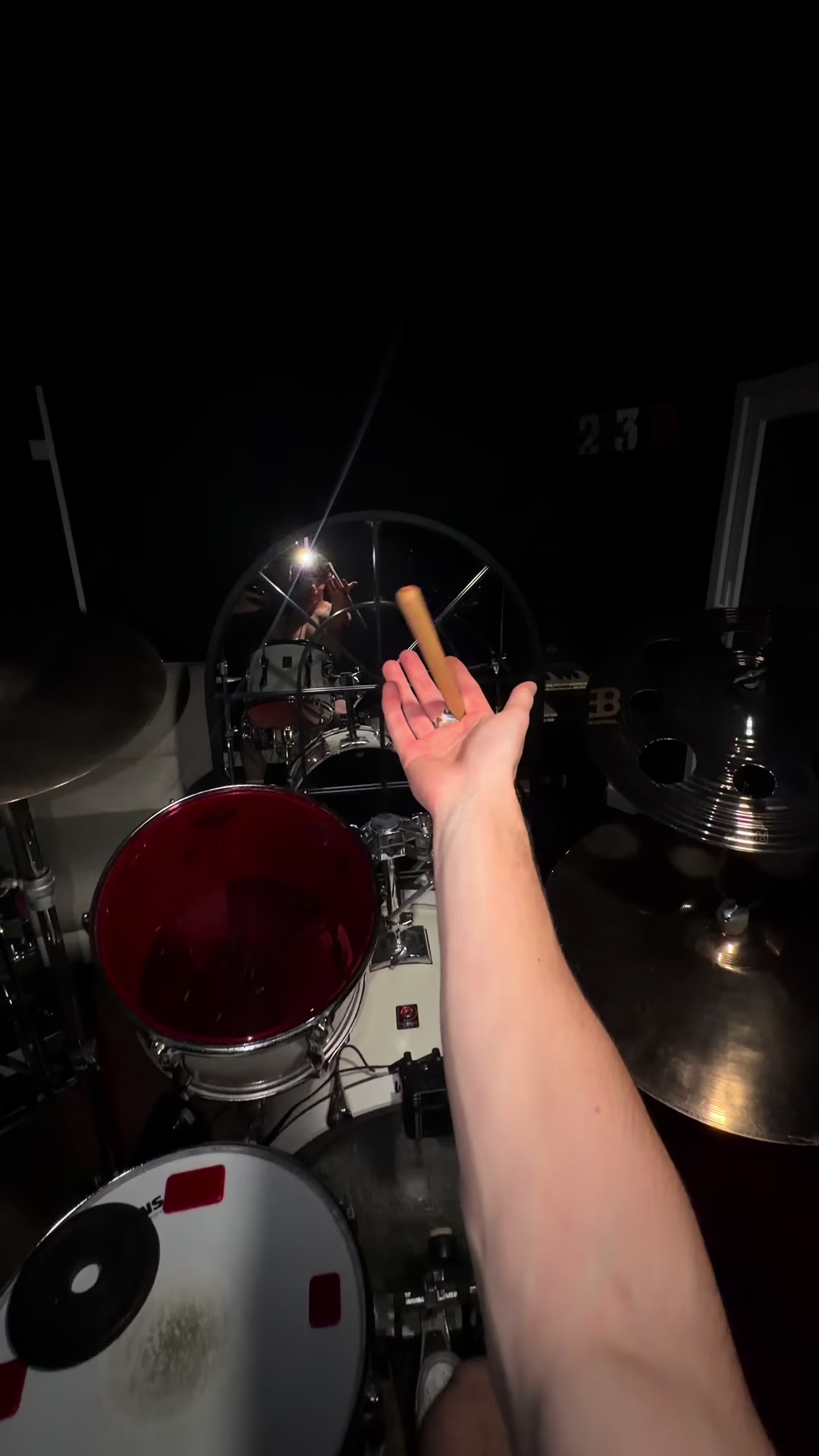 @axel.drum