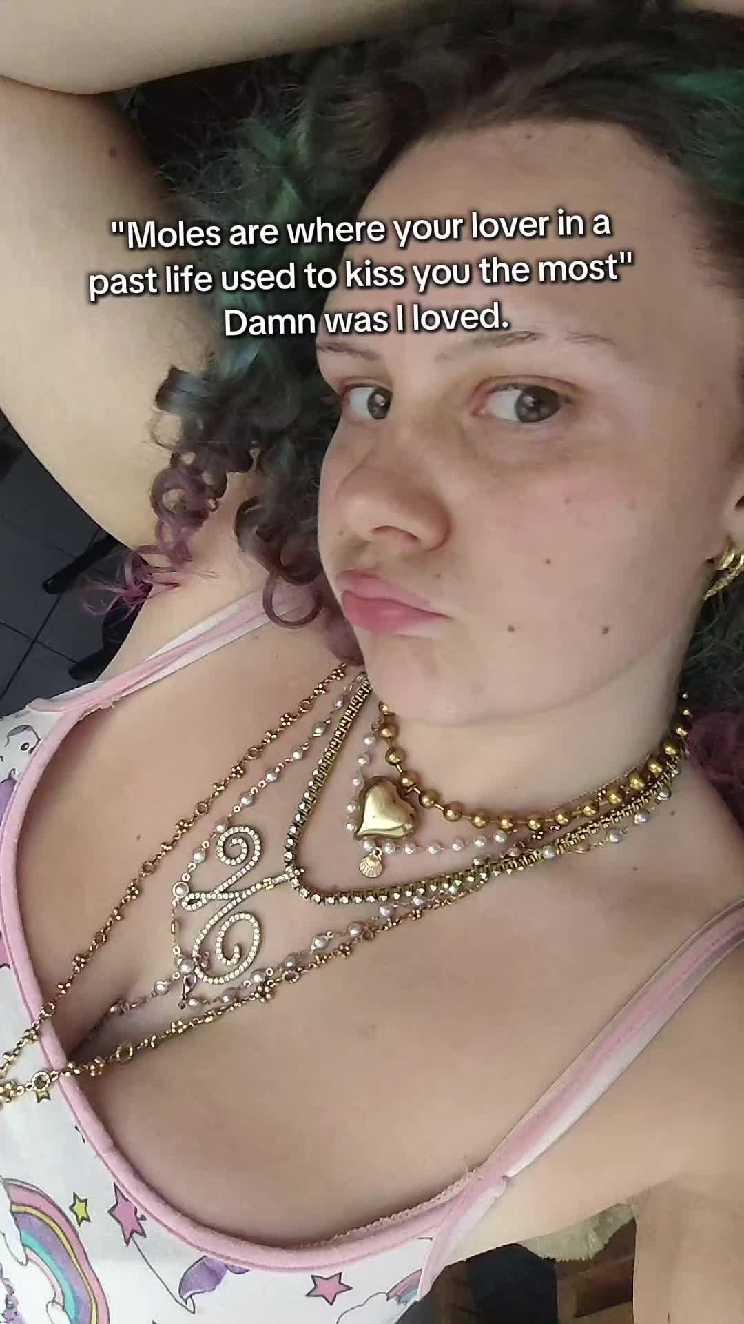 @Nina 🦛