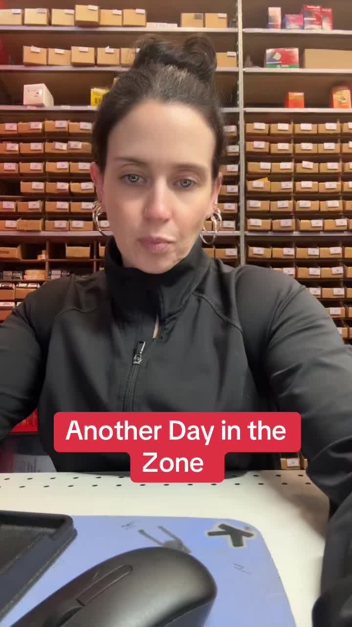 @Laura 💜