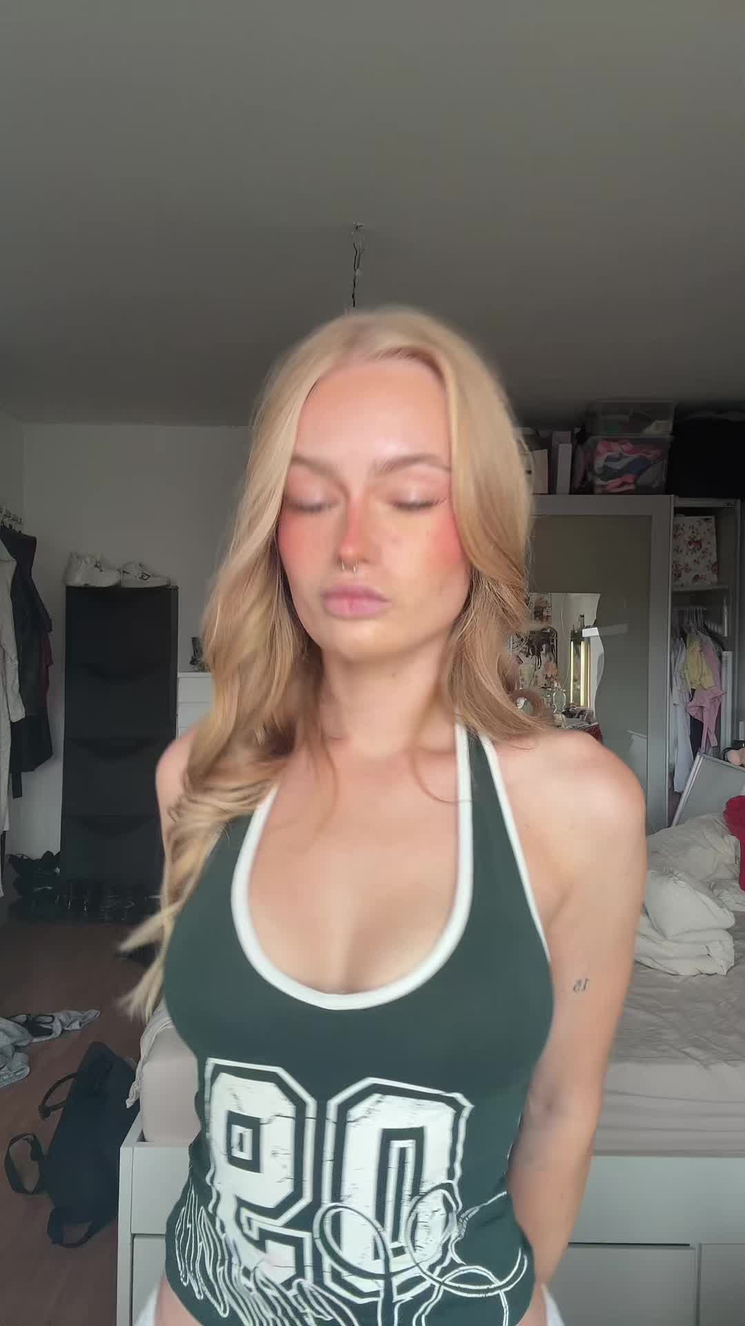 @Alyssa Haley♊︎