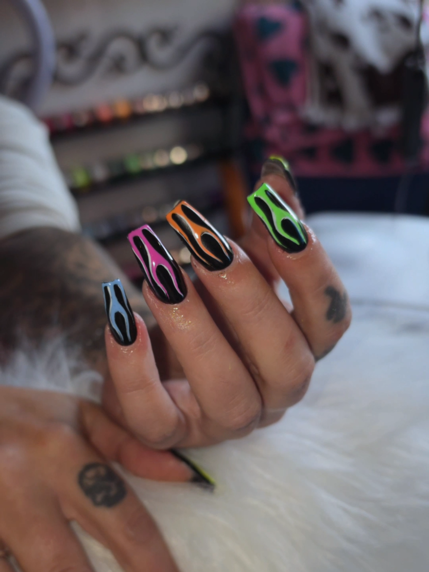 @Sammii Lou Nails ๐ฆ