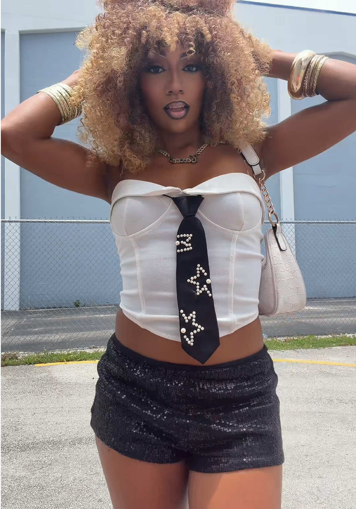 @CEECEE🎙️✨