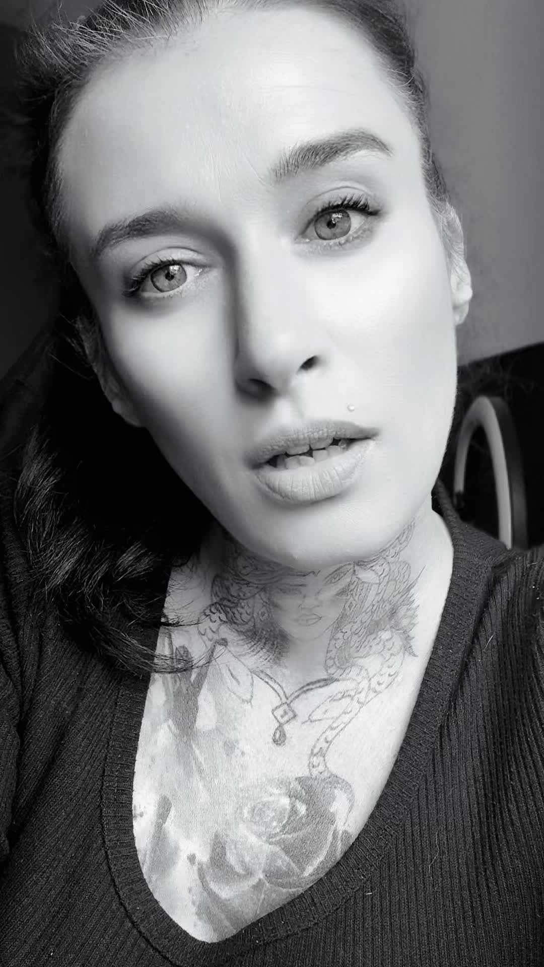 @🖤 𝐌𝐎𝐂𝐊𝐈𝐍𝐆𝐉𝐀𝐘🔥