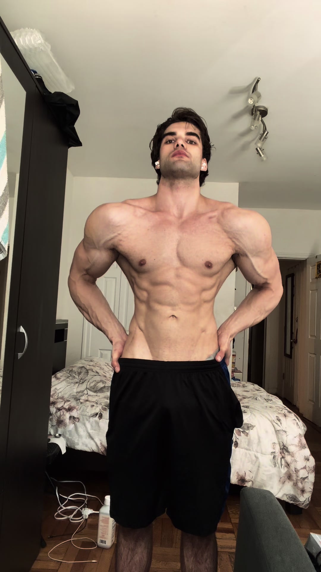 @qayro9
